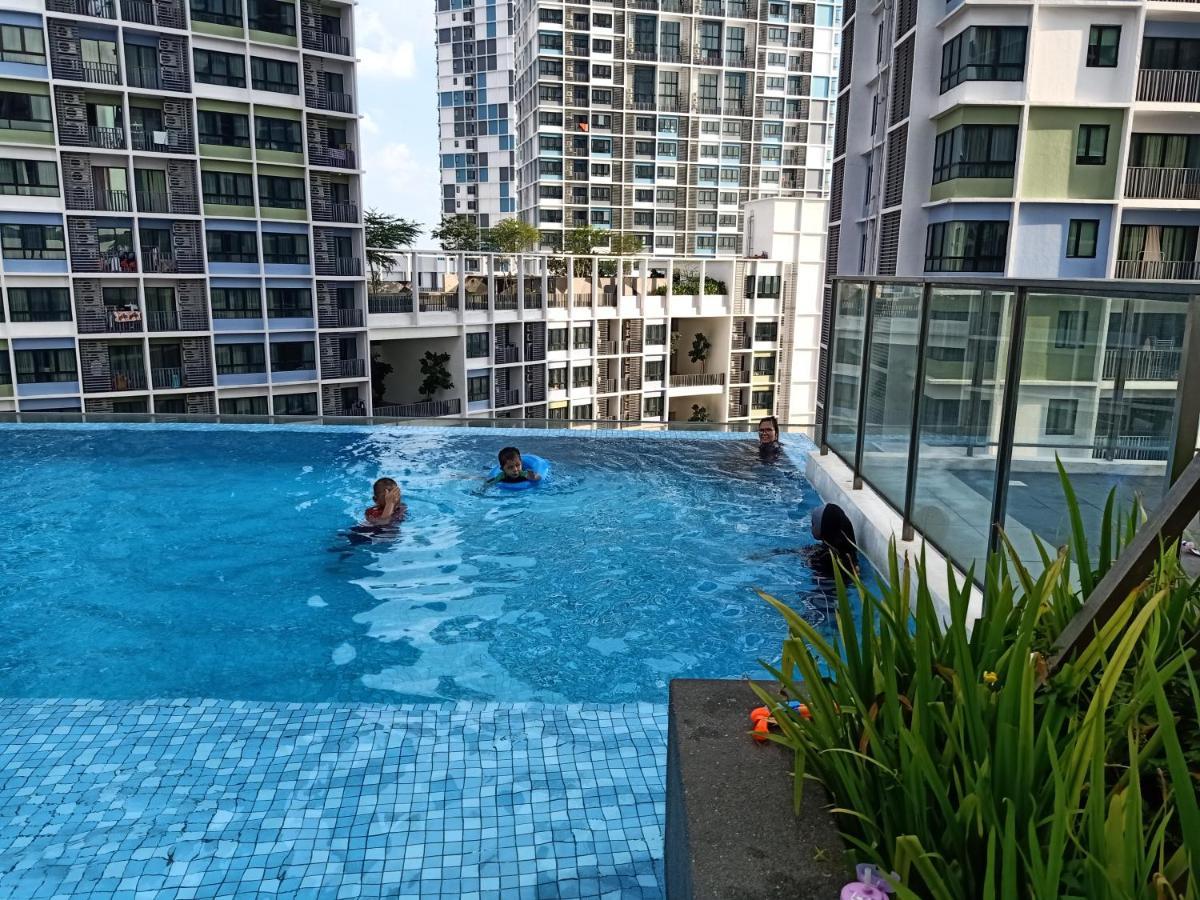 D'Gunduls Homestay Studio By Dgh I-City Shah Alam Ngoại thất bức ảnh