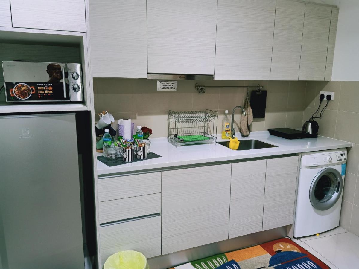 D'Gunduls Homestay Studio By Dgh I-City Shah Alam Ngoại thất bức ảnh