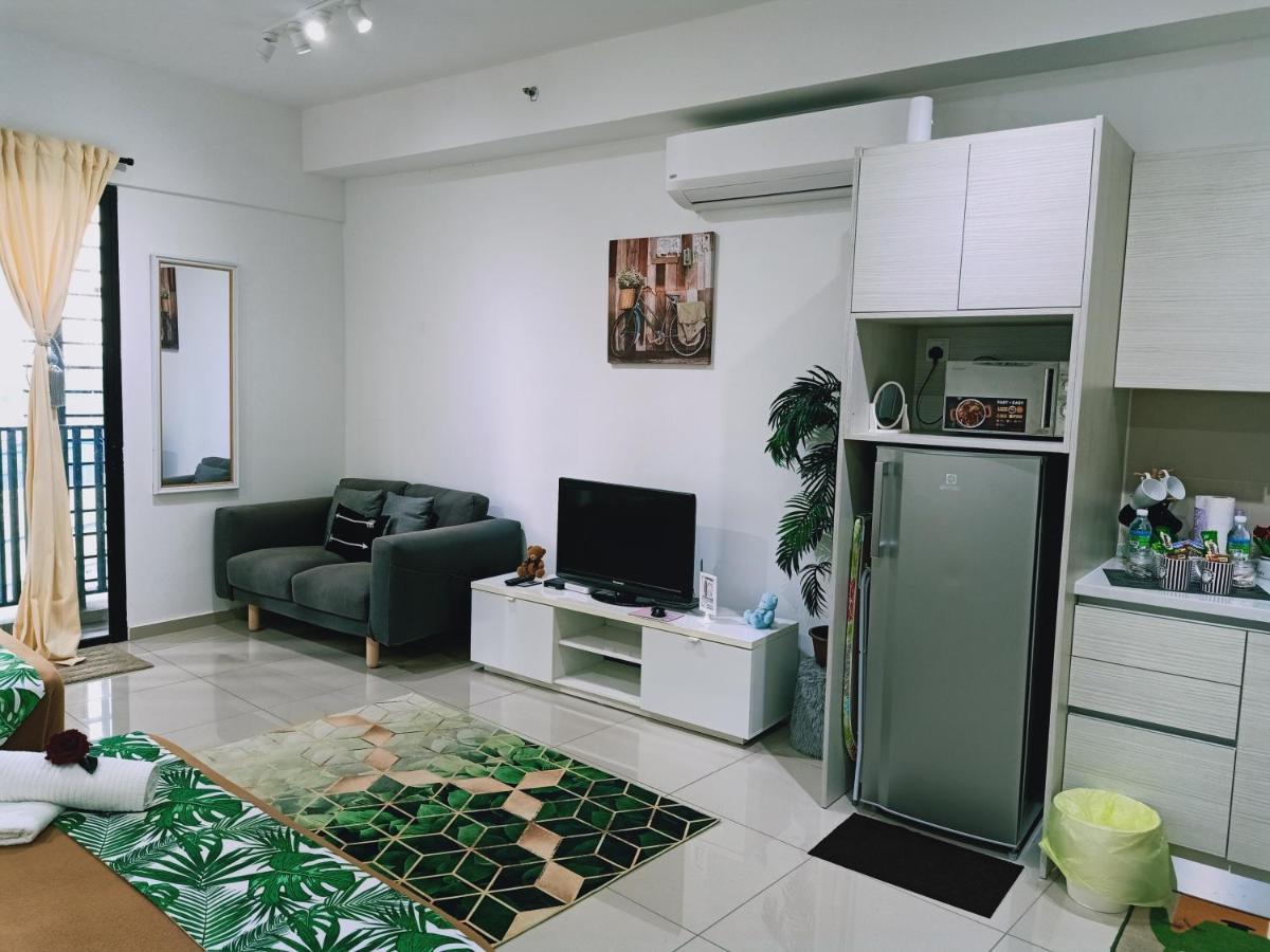 D'Gunduls Homestay Studio By Dgh I-City Shah Alam Ngoại thất bức ảnh
