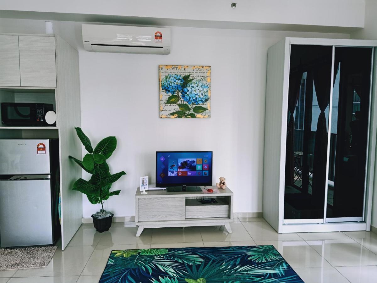 D'Gunduls Homestay Studio By Dgh I-City Shah Alam Ngoại thất bức ảnh